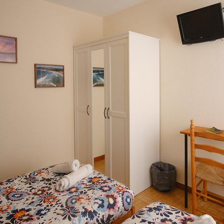 Liquid Surfhouse Hostel Langre  Buitenkant foto