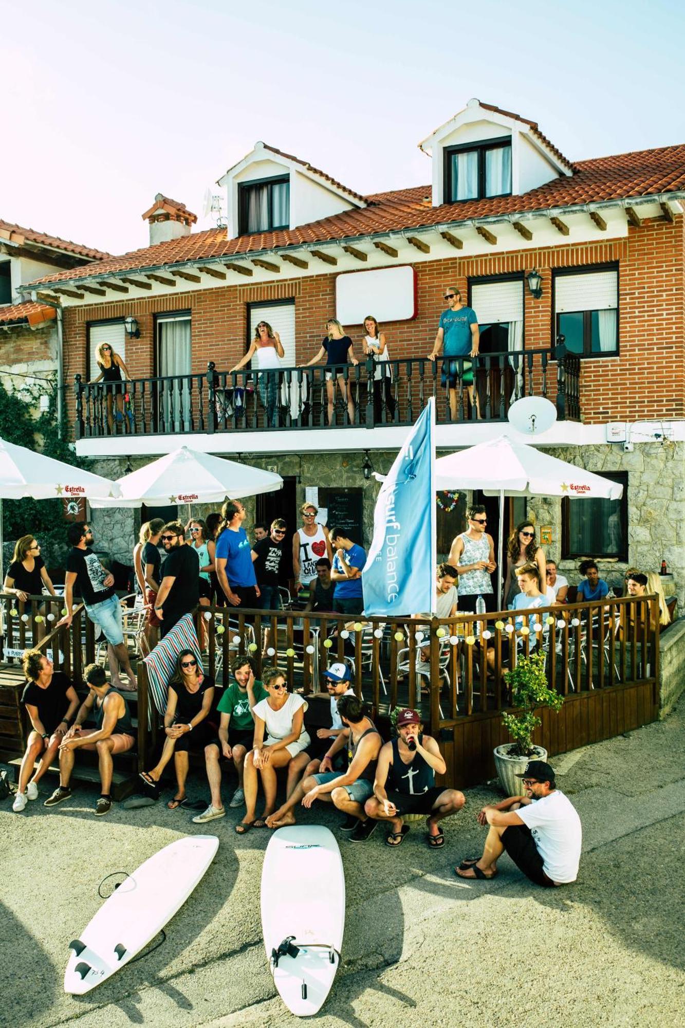 Liquid Surfhouse Hostel Langre  Buitenkant foto