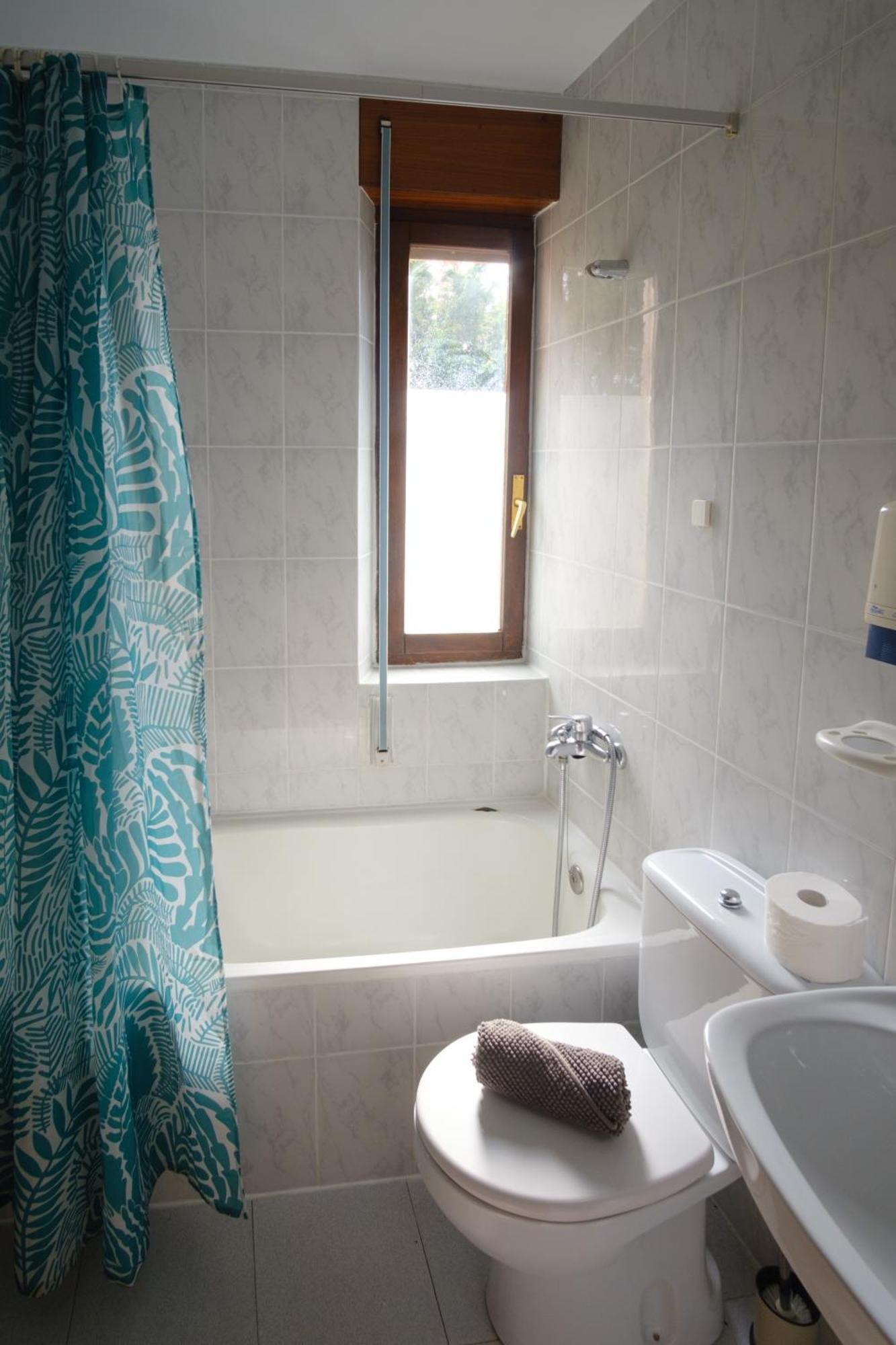 Liquid Surfhouse Hostel Langre  Buitenkant foto
