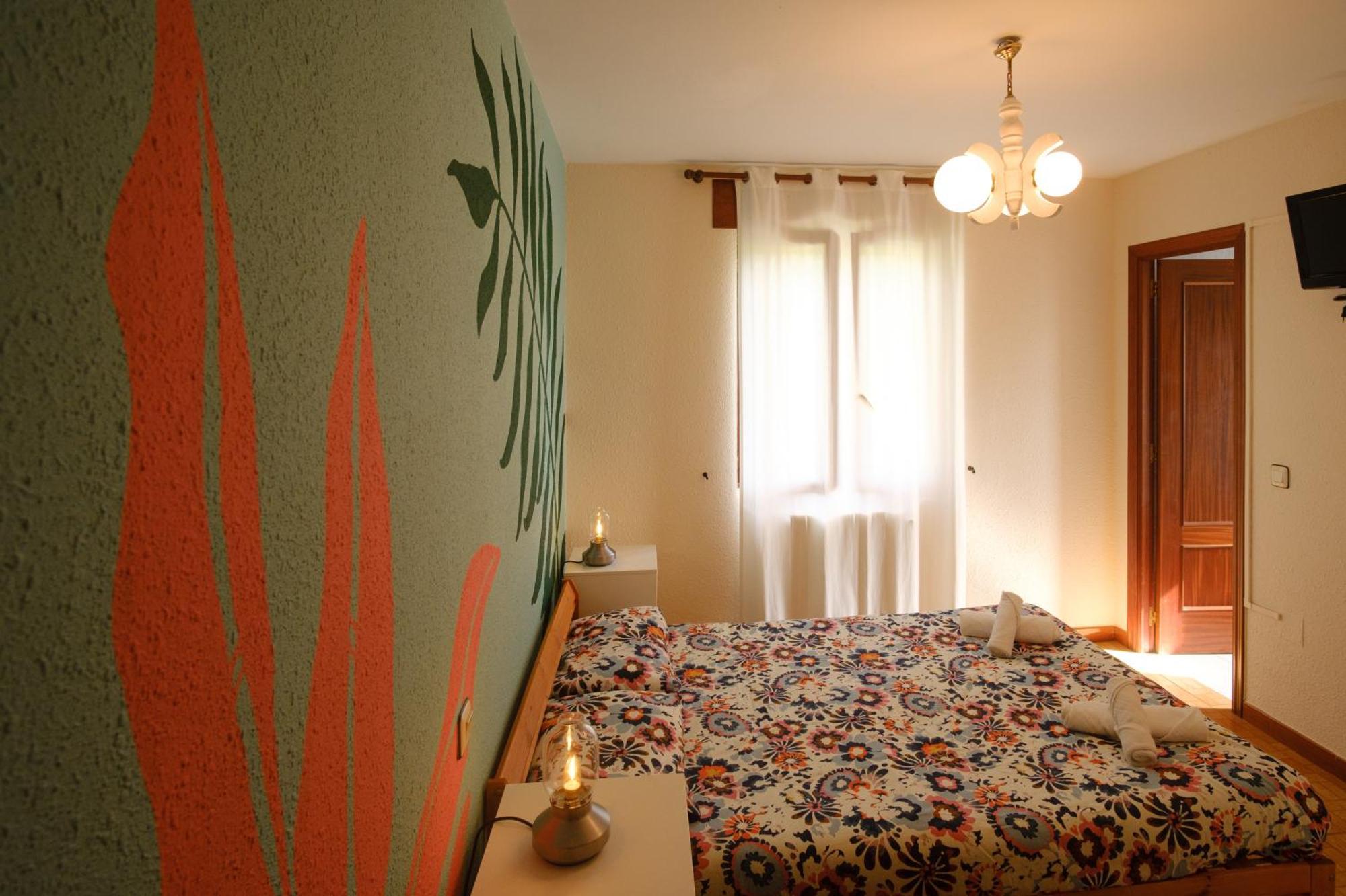 Liquid Surfhouse Hostel Langre  Kamer foto